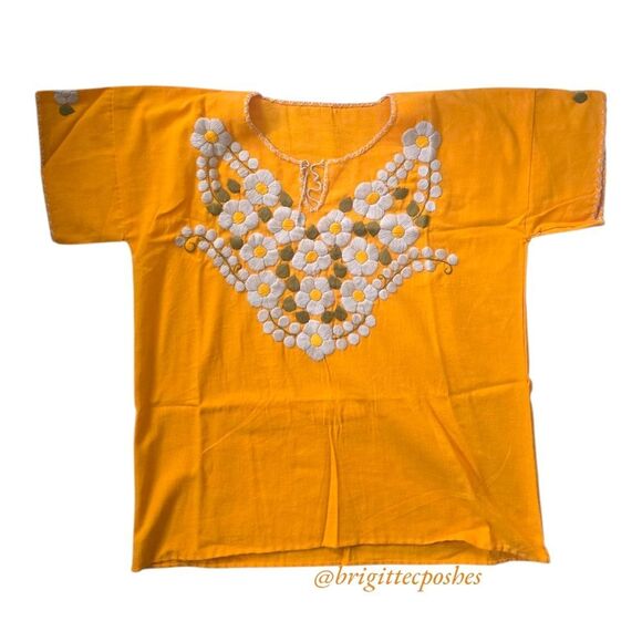 HANDMADE Traditional Embroidered Mexican Blouse - Picture 8 of 12